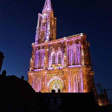 Face A La Cathedrale Apartment Strasbourg Bagian luar foto