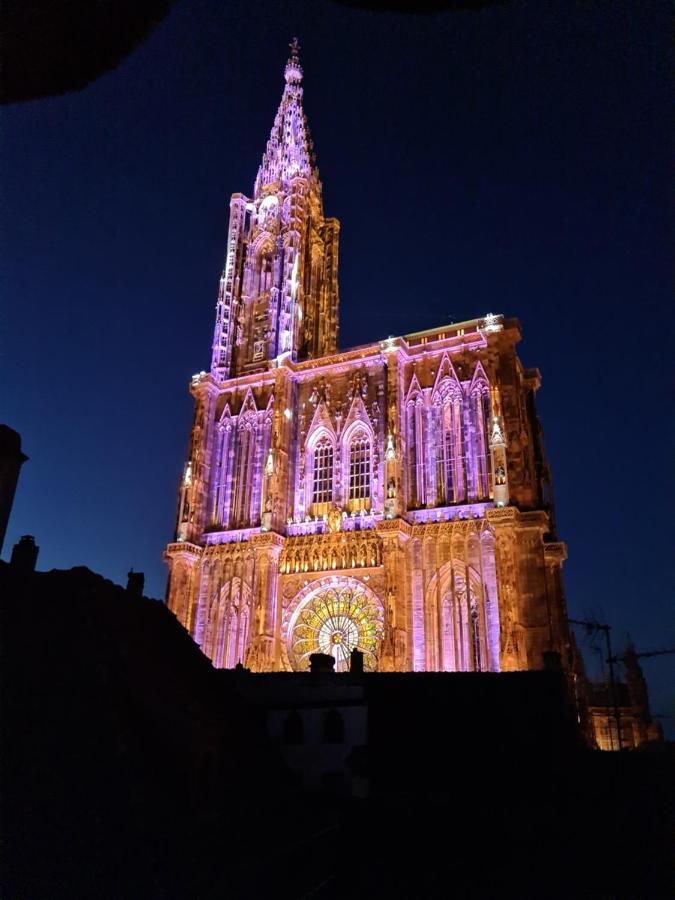 Face A La Cathedrale Apartment Strasbourg Bagian luar foto