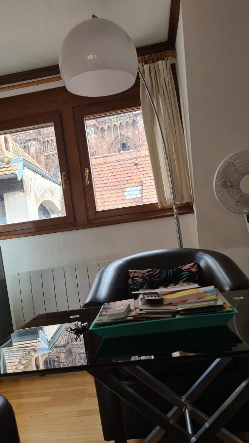 Face A La Cathedrale Apartment Strasbourg Bagian luar foto