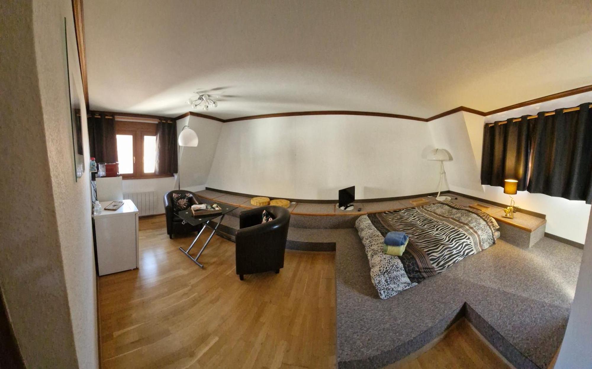 Face A La Cathedrale Apartment Strasbourg Bagian luar foto